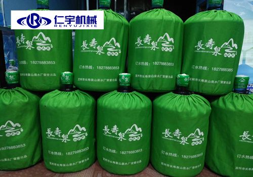 桶装水灌装机厂家带你们看安博(中国)客户的生产基地